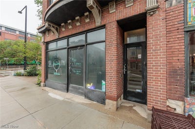 /international/us/380-s-main-street-akron-oh-110107683709/