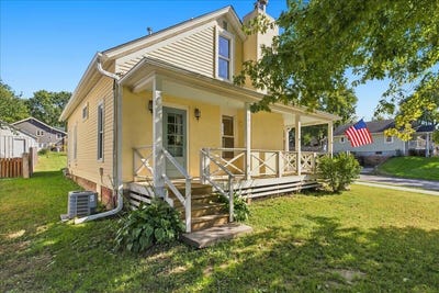 /international/us/902-main-st-malvern-ia-110120464432/