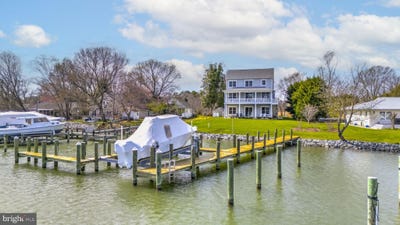 /international/us/5965-rockhold-creek-road-deale-md-110106924776/