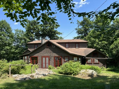 /international/us/1024-point-road-willsboro-ny-110097758633/