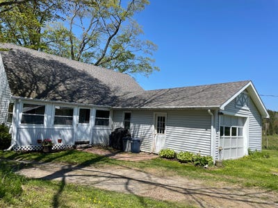/international/us/886-county-road-18-oxford-ny-110099399050/