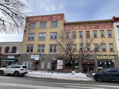 /international/us/622-main-street-honesdale-pa-110104160992/