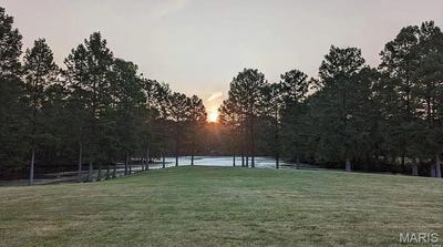 /international/us/0-deer-run-drive-alton-il-110107224369/