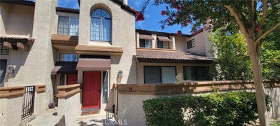 /international/us/15-rock-cliff-place-pomona-ca-110119738100/