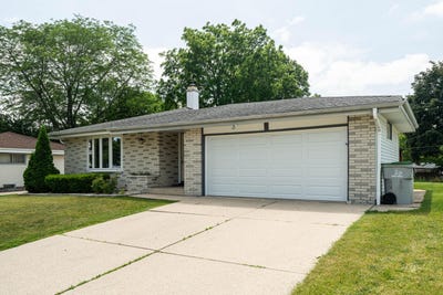 /international/us/8625-w-petersik-st-milwaukee-wi-110109184414/