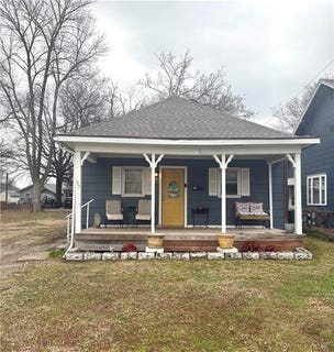/international/us/107-e-22nd-street-pittsburg-ks-110106152468/