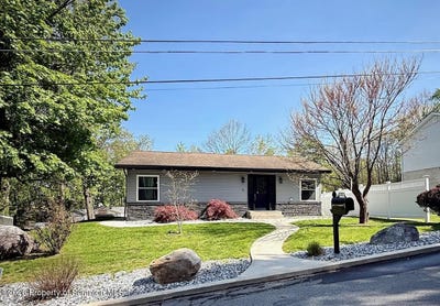 /international/us/151-e-garfield-avenue-carbondale-pa-110108206896/