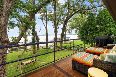 /international/us/2071-skyline-drive-stoughton-wi-110101391818/?lang=en