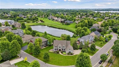 /international/us/8255-kelzer-pond-drive-victoria-mn-110100584426/?lang=en