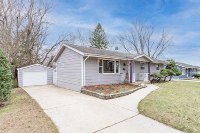 /international/us/4025-laramie-lane-rockford-il-110106976411/