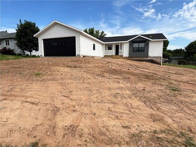/international/us/1607-romerena-drive-rice-lake-wi-110097108485/