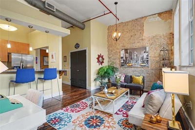 /international/us/600-college-street-hapeville-ga-110108362786/