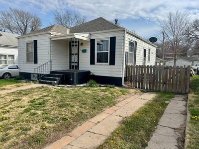 /international/us/310-e-8th-concorda-ks-110107056943/