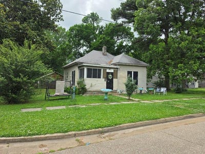 /international/us/1003-n-terry-street-wynne-ar-110108545269/