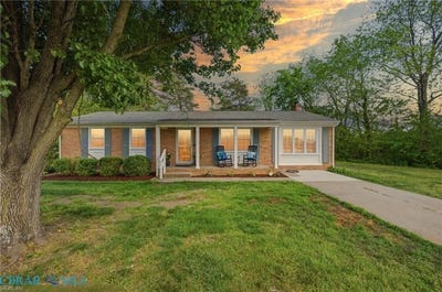/international/us/8157-glass-road-hayes-va-110119680946/