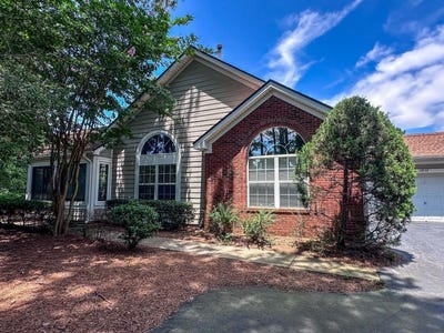 /international/us/3836-vineyards-lake-circle-nw-kennesaw-ga-110100163826/