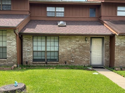 /international/us/305-s-archer-b2-beeville-tx-110100476678/