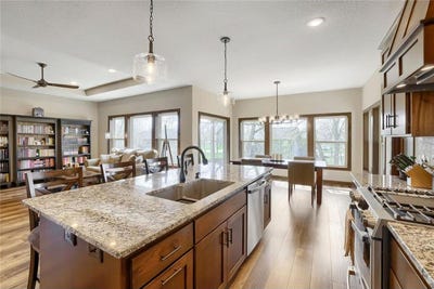 /international/us/20883-peony-lane-rogers-mn-110107264749/