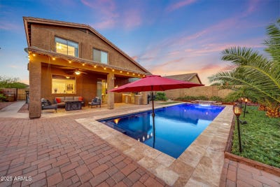 /international/us/17571-w-wind-song-avenue-goodyear-az-110100809749/