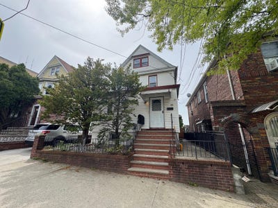 /international/us/12414-23rd-avenue-college-point-ny-110107667796/