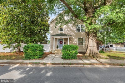 /international/us/225-s-2nd-street-denton-md-110107544415/
