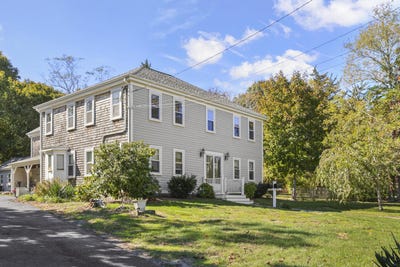 /international/us/532-main-street-wareham-ma-110120770213/