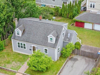 /international/us/37-orchard-st-new-bedford-ma-110100423107/
