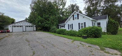 /international/us/1827-oak-st-sault-ste-marie-mi-110110088554/