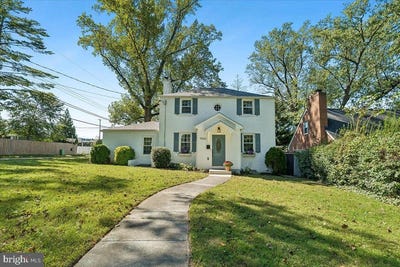 /international/us/9500-woodland-drive-silver-spring-md-110120460213/
