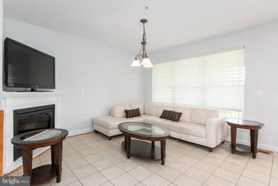 /international/us/2804-persimmon-place-cambridge-md-110098598459/