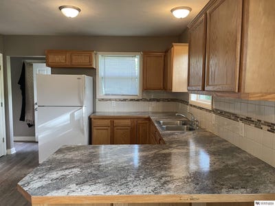 /international/us/4317-emmet-street-omaha-ne-110108480354/