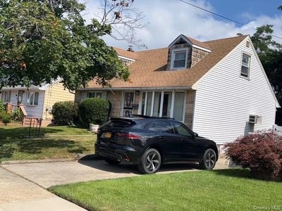 /international/us/35-marlow-road-valley-stream-ny-110101481072/