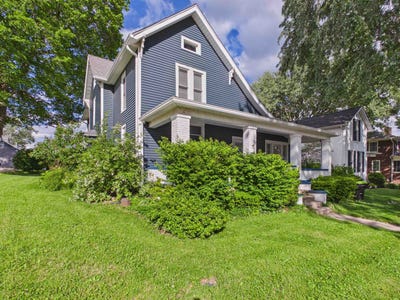 /international/us/827-poplar-street-huntington-in-110108129662/