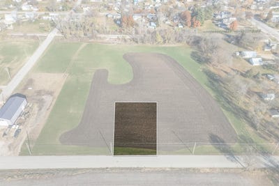 /international/us/w-walnut-lot-2-clarksville-ia-110103475631/