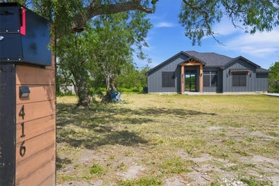 /international/us/416-stephens-loop-mathis-tx-110109137774/