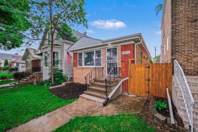 /international/us/3903-n-neva-avenue-chicago-il-110109027834/