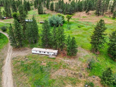 /international/us/18911-n-s-bank-rd-nine-mile-falls-wa-110109568955/