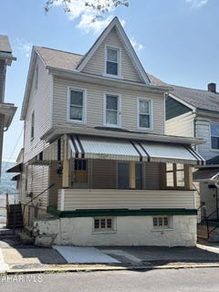 /international/us/1619-crawford-avenue-altoona-pa-110101346864/