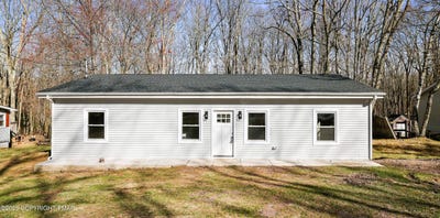 /international/us/20-gail-drive-white-haven-pa-110101320279/