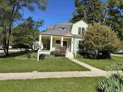 /international/us/407-n-bridge-forest-home-twp-mi-110108541166/