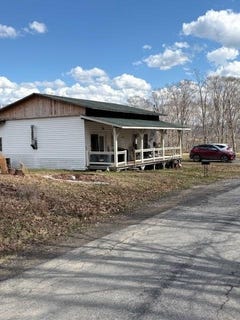/international/us/3805-horseshoe-creek-road-victor-victor-wv-110106586515/