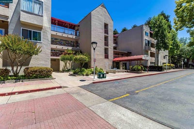 /international/us/3173-wayside-plaza-walnut-creek-ca-110108473135/