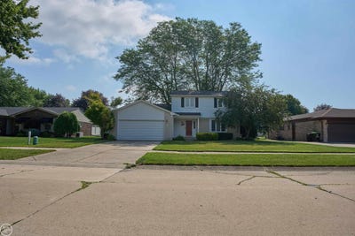 /international/us/51544-johns-chesterfield-mi-110100840934/