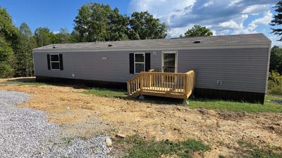 /international/us/1233-letha-petrey-road-williamsburg-ky-110110267406/