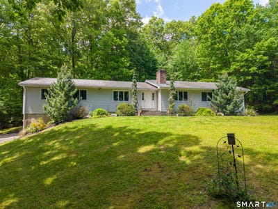 /international/us/132-hickory-lane-bethlehem-ct-110108417911/