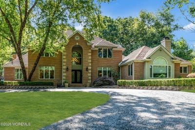/international/us/13-fox-hill-drive-millstone-nj-110108913251/