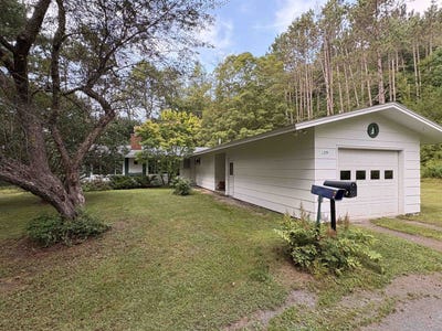 /international/us/125-overlook-drive-northfield-vt-110101539056/?lang=id