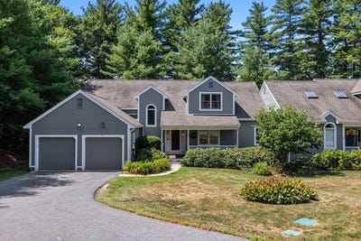 /international/us/10-blue-heron-way-acton-ma-110101399939/