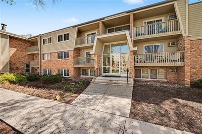 /international/us/7414-w-22nd-street-saint-louis-park-mn-110107656047/