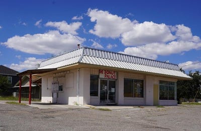 /international/us/400-s-san-patricio-sinton-tx-110103534222/